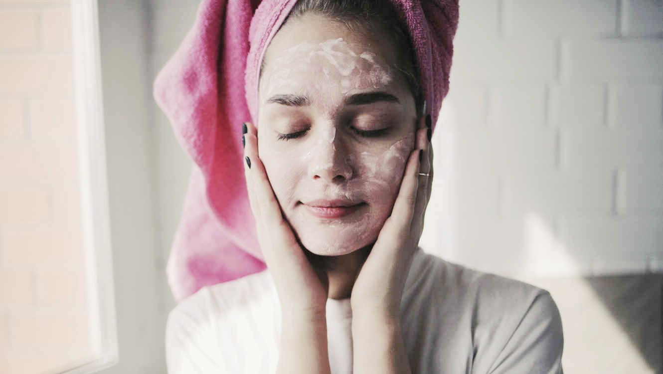 ¿POR QUÉ USAR UNA CREMA HIDRATANTE?
